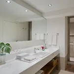 Janeiro Hotel
